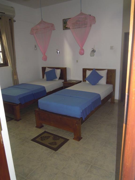 Devi Tourist Home Полоннарува Экстерьер фото